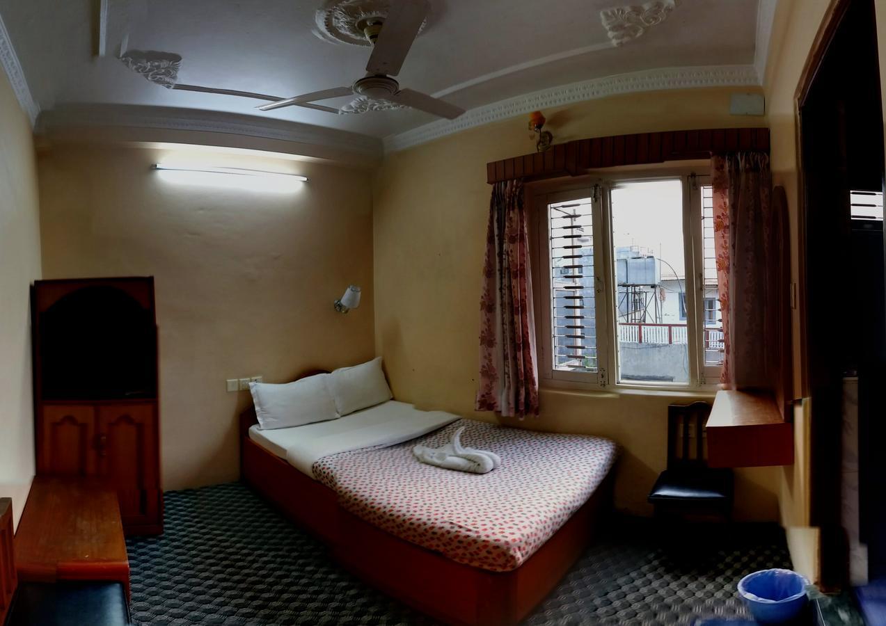 Hotel Celesty Inn Pokhara Exterior photo